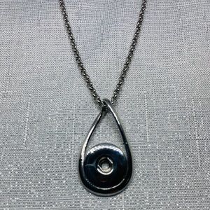 Drop Snap Button Charm Necklace